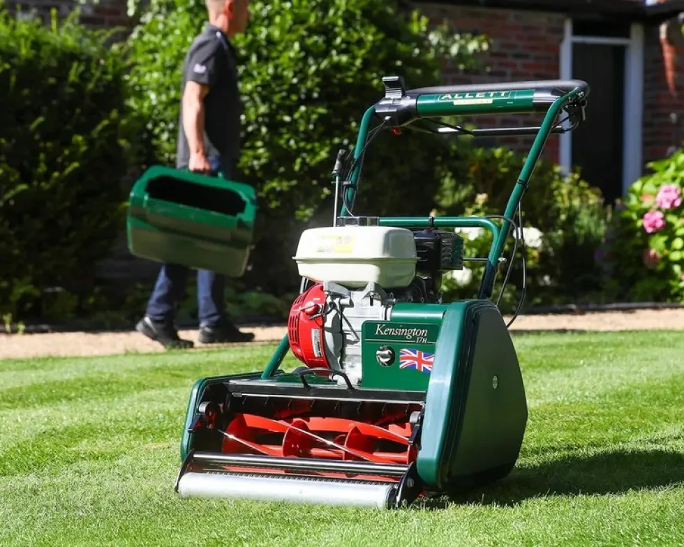 Allett Kensington 17 Honda Cylindergräsklippare
