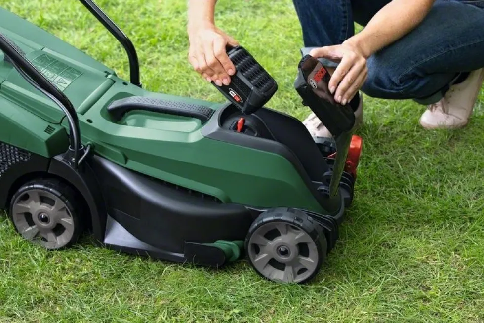 Bosch Gräsklippare Citymower 18V-32-300 med 1x4Ah batteri & laddare