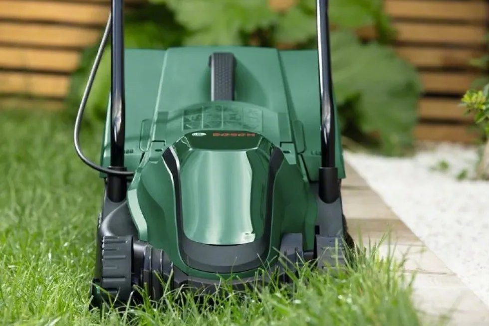 Bosch Gräsklippare Easymower 18V-32-200 utan batteri & laddare