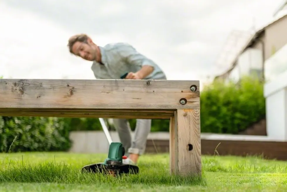 Bosch Grästrimmer Universalgrasscut 18V med 1x2,5Ah batteri & laddare