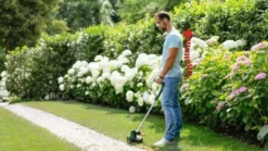Bosch Grästrimmer Universalgrasscut 18V-26 med 1x2,5Ah batteri & laddare