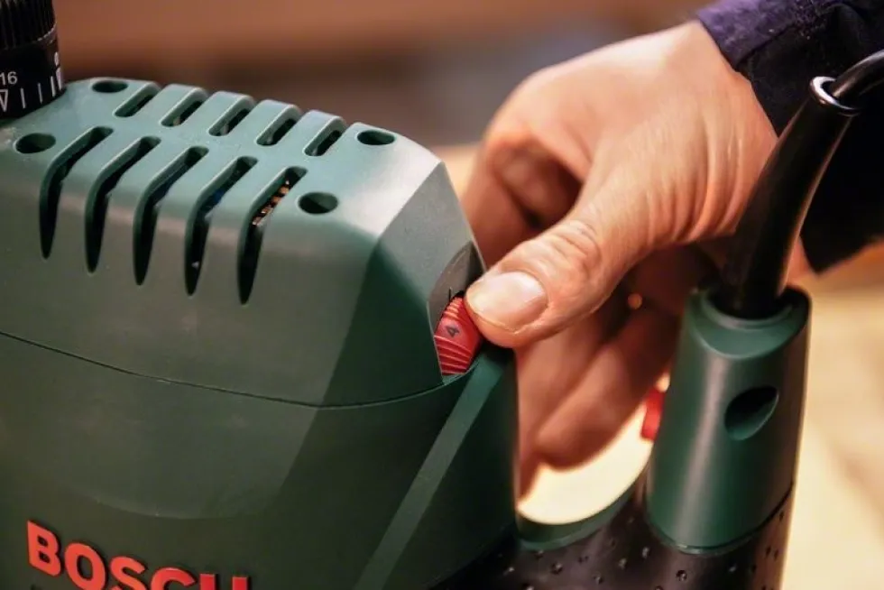 Bosch Handöverfräs POF 1400 ACE