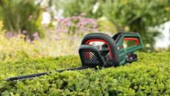Bosch Häcksax Universalhedgecut 18V-50 inkl. stödhandtag, utan batteri & laddare