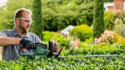 Bosch Häcksax Universalhedgecut 60