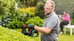 Bosch Häcksax Universalhedgecut 50