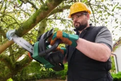Bosch Kedjesåg Universal Chain 18V utan batteri & laddare