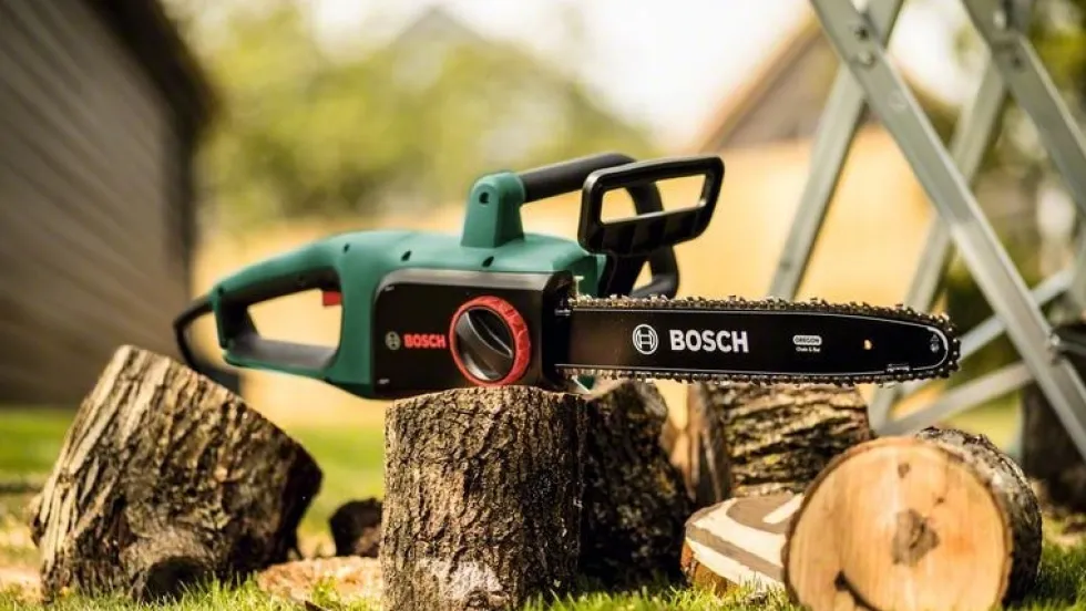 Bosch Motorsåg UniversalChain 35