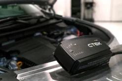 Ctek PRO 25S Batteriladdare
