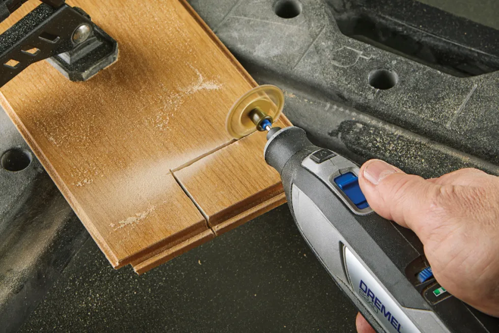 Dremel Multiverktyg 8240-3/45 12V 2,0Ah
