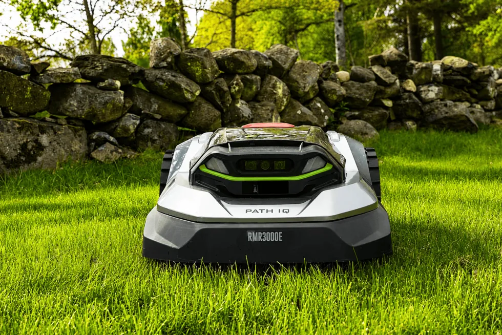 EGO RMR3000E AURA-R2 Robotgräsklippare