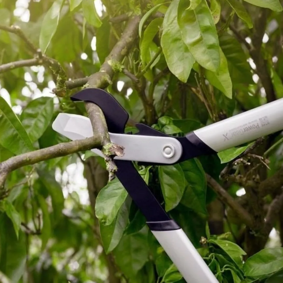 Fiskars Grensax med sidorskär LX98 L PowerGear X