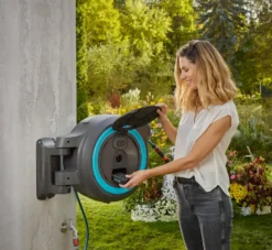 Gardena PowerRoll XL 35m Turkos Batteridriven Väggslangbox