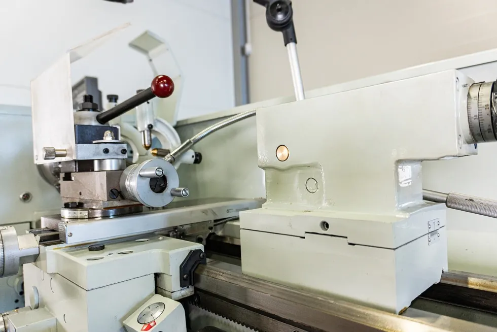 Hawk Metallsvarv CQ6230A Digital
