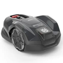 Husqvarna Automower® 310E NERA Med slinglös teknik Ink. Referensstation