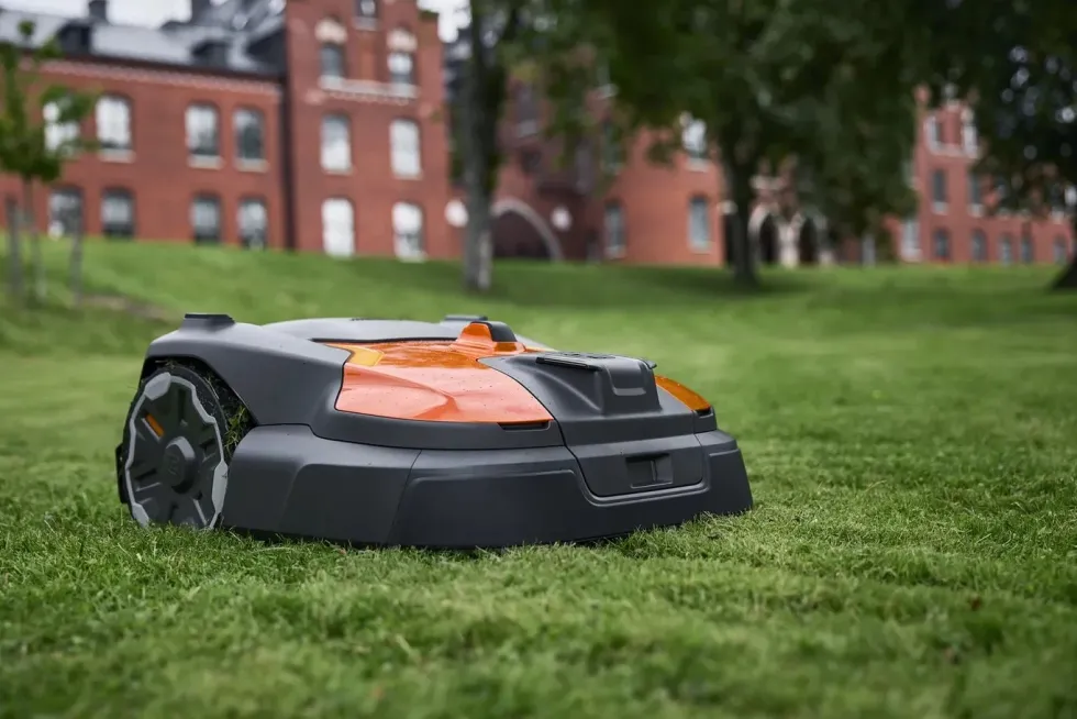 Husqvarna Automower® 560 EPOS Robotgräsklippare