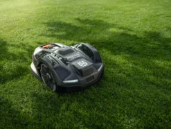Husqvarna Automower® 405XE NERA Robotgräsklippare