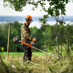 Husqvarna 336FR Röjsåg inkl. sele och tre skärutrustningar