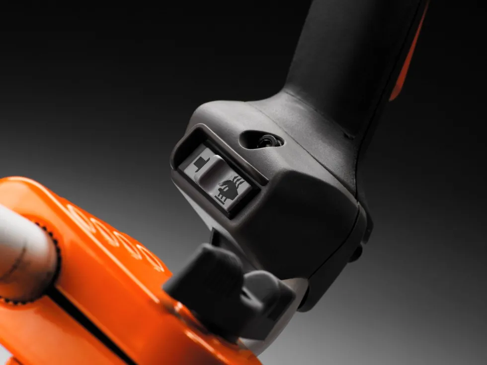 Husqvarna 545FXT AutoTune™ Skogsröjsåg