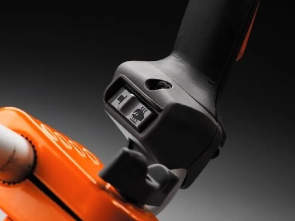 Husqvarna 555 FXT Röjsåg