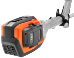 Husqvarna 535iFR Batteriröjsåg inkl. sele och tre skärutrustningar