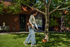 Husqvarna 215iL Batteritrimmer