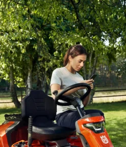 Husqvarna Åkgräsklipparee Rider R 316TX AWD