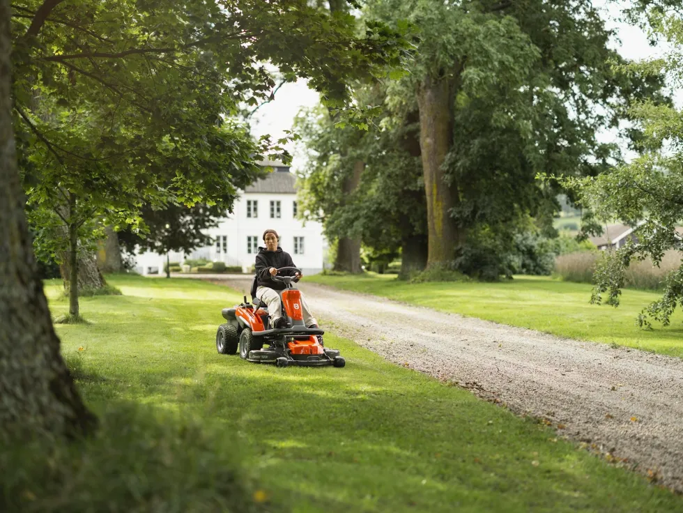 Husqvarna Åkgräsklippare Rider R 200iX