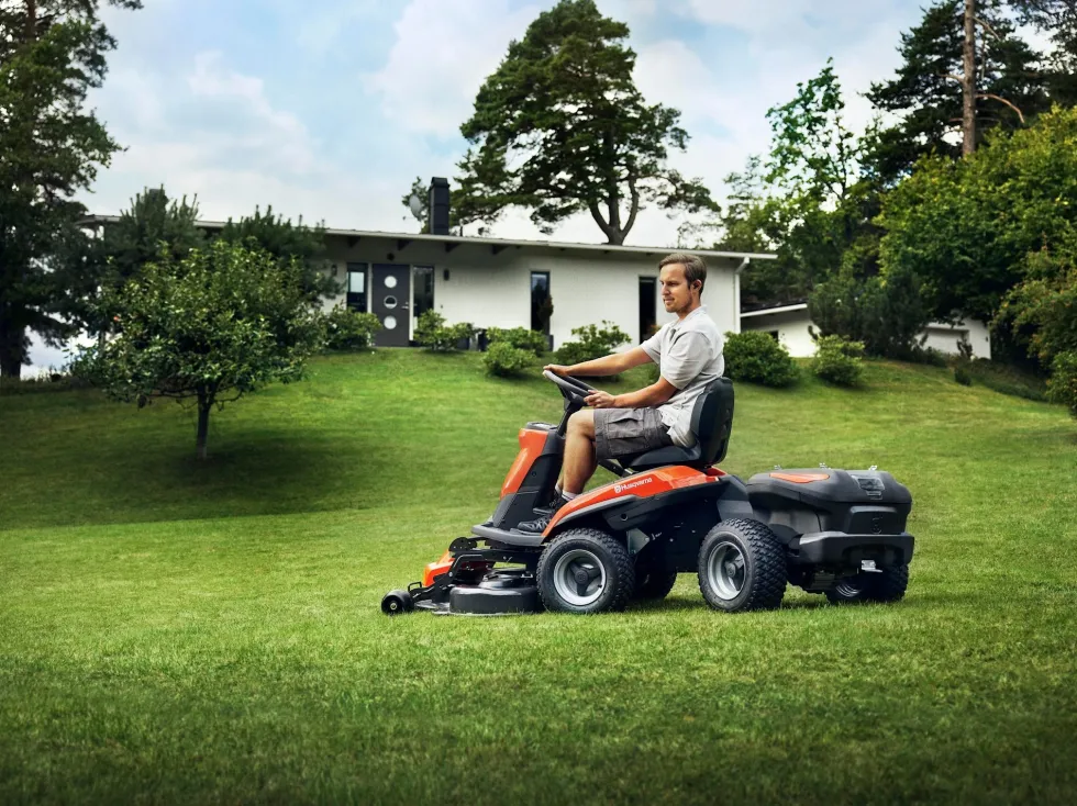 Husqvarna Åkgräsklippare Rider R 200iX