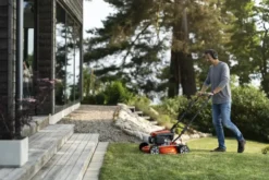 Husqvarna LB 244E Bensindriven Gräsklippare med Elstart