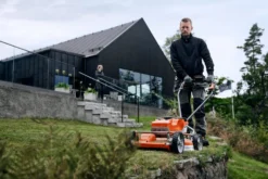 Husqvarna LB 553iV Batterigräsklippare
