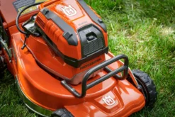 Husqvarna LB 553iV Batterigräsklippare