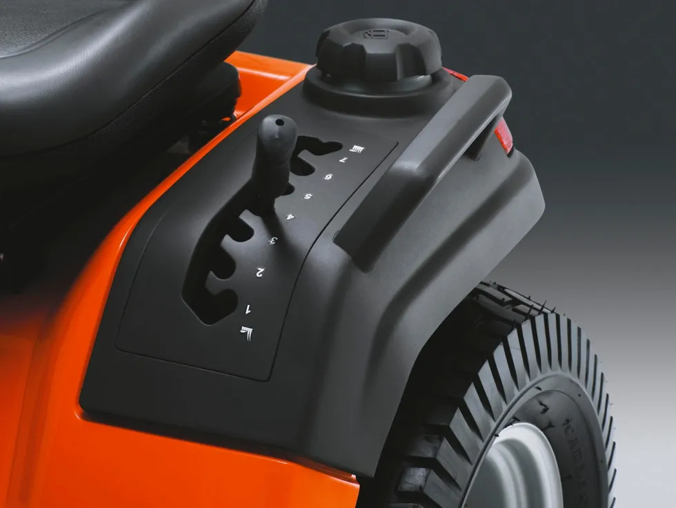 Husqvarna Trädgårdstraktor TC 138
