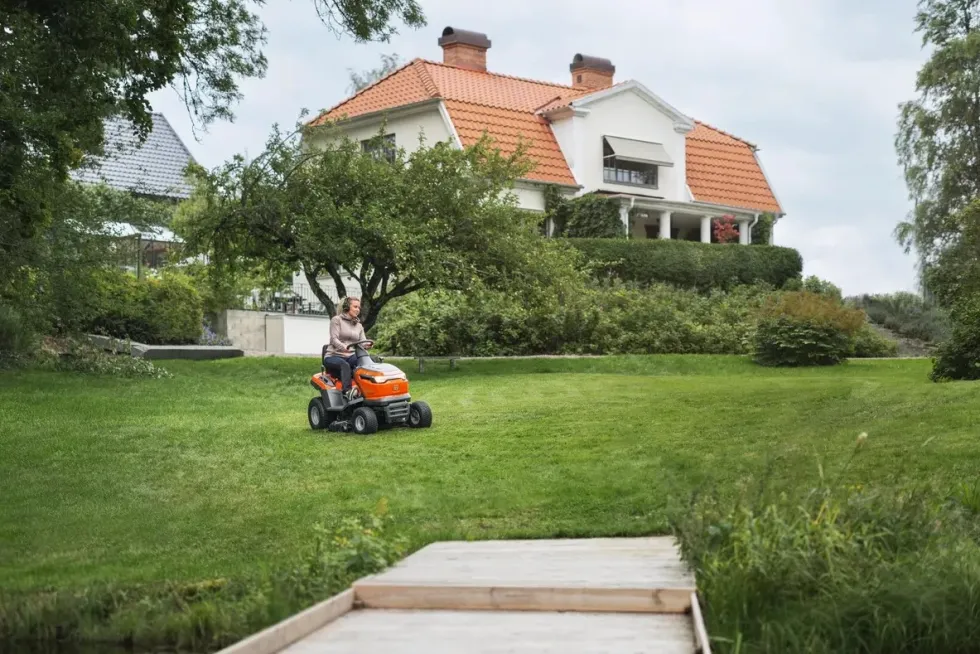 Husqvarna Trädgårdstraktor TS 112