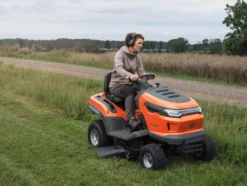 Husqvarna Trädgårdstraktor TS 215T