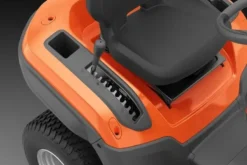 Husqvarna Trädgårdstraktor TS 220T