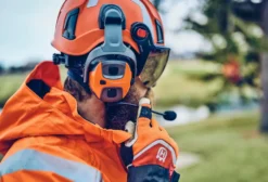 Husqvarna X-COM Active Hörselskydd med hjälmfäste