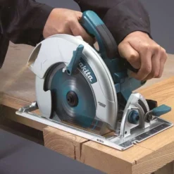 Makita Cirkelsåg 5008MGJ 210mm