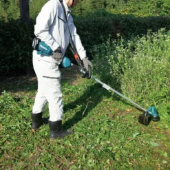 Makita Grästrimmer DUR192LRT 18V 1x5,0Ah inkl. laddare DC18RC