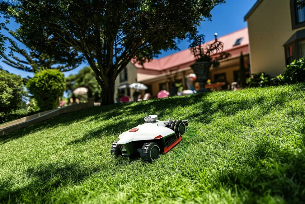 Mammotion Luba 2 AWD 5000X Robotgräsklippare