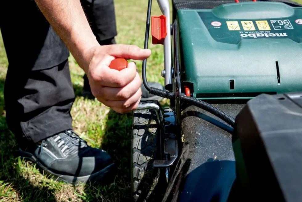 Metabo Gräsklippare 18V RM 36-18 LTX BL 46 utan batteri & laddare