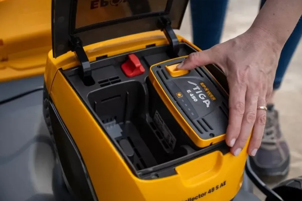 Stiga Collector 48 S AE Kit Batteri Gräsklippare