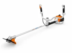 STIHL FS 411 C-EM Röjsåg inkl. sele och tre skärutrustningar