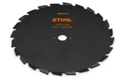 STIHL FS 131 Röjsåg inkl. sele och tre skärutrustningar