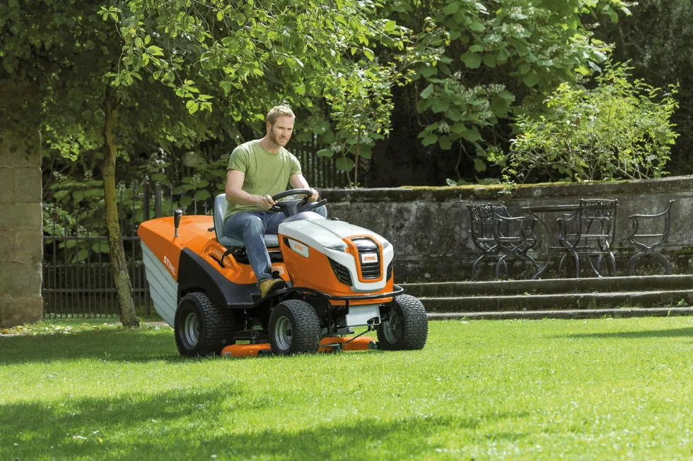 Stihl Trädgårdstraktor RT 6127.1 ZL