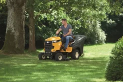 Trädgårdstraktor Cub Cadet XT1 OR106