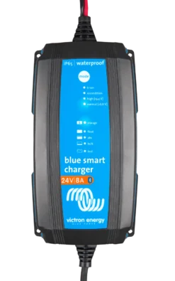 Victron Energy Blue Smart IP65 24/8(1) 230V