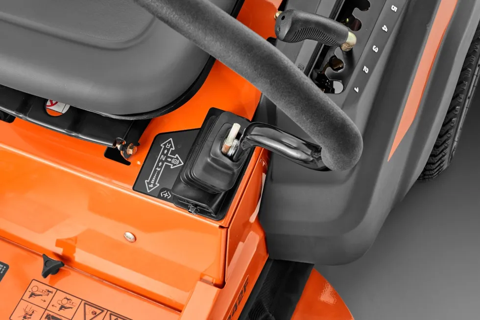 Zero-Turn Husqvarna Åkgräsklippare Z 242F