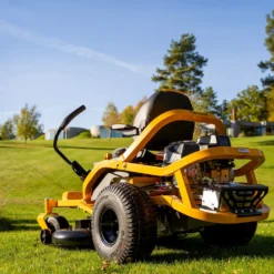 Zero-Turn Åkgräsklippare Cub Cadet Ultima XZ5 L107